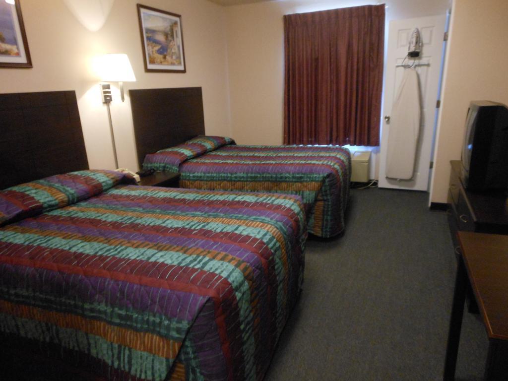 Intown Suites Extended Stay Select Hampton Va Værelse billede