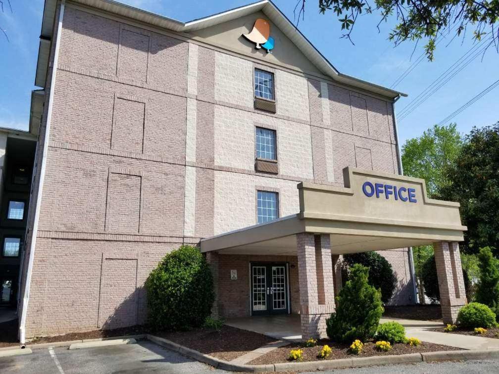 Intown Suites Extended Stay Select Hampton Va Eksteriør billede